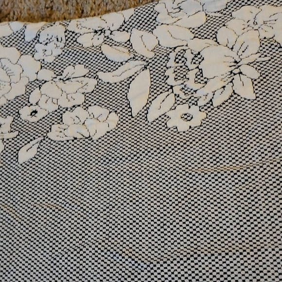 White floral dress - Picture 2 of 3